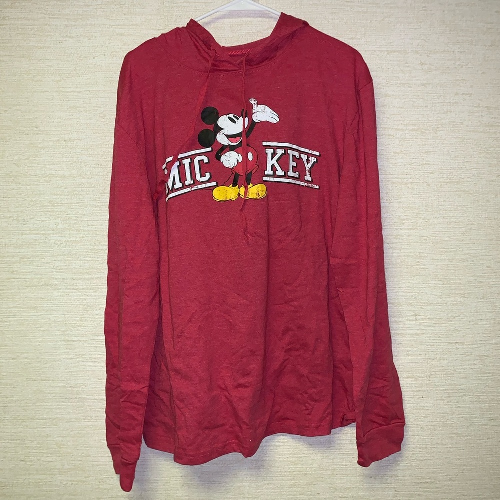 Disney shirt/sweater type